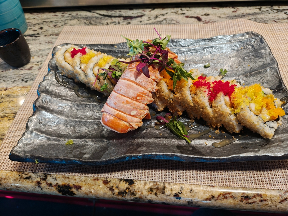 Lobstor Lovers House Roll.